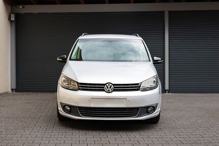 VW Touran 283.000 km 6.600 &euro; Dortmund 44135