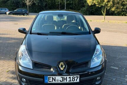 Renault Clio 125.915 km 3.700 &euro; Sprockhövel 45549