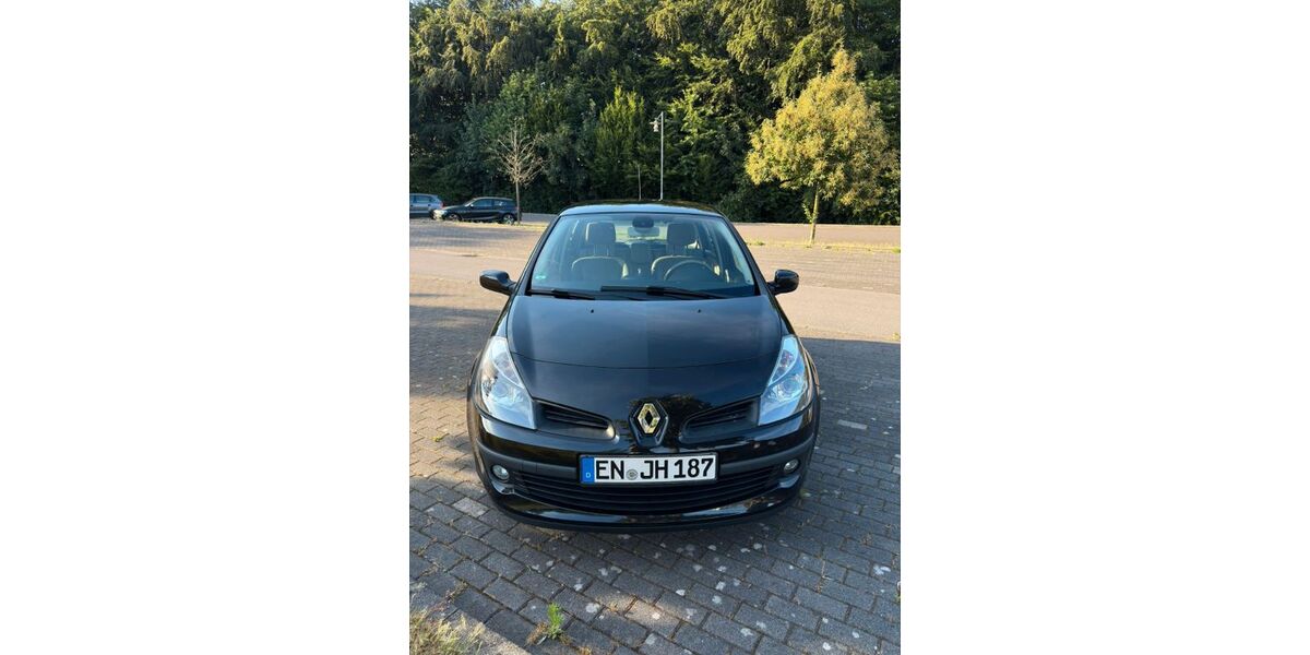 Renault Clio 125.915 km 3.700 &euro; Sprockhövel 45549