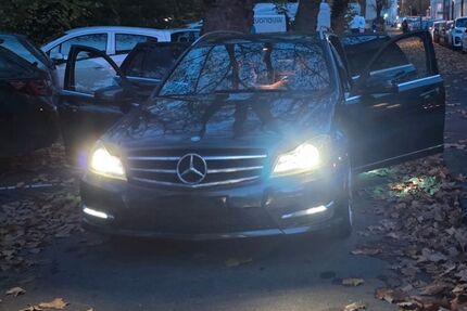 Mercedes-Benz C 250 215.000 km 8.700 € Gelsenkirchen 45881