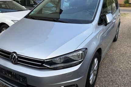 VW Touran 310.000 km 6.990 &euro; Oberhausen (Sterkrade) 46149