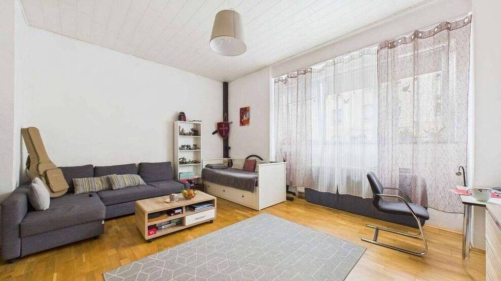 Dringend! Erdgeschosswohnung - bezugsfrei. Parkplatz! 2 zimmer