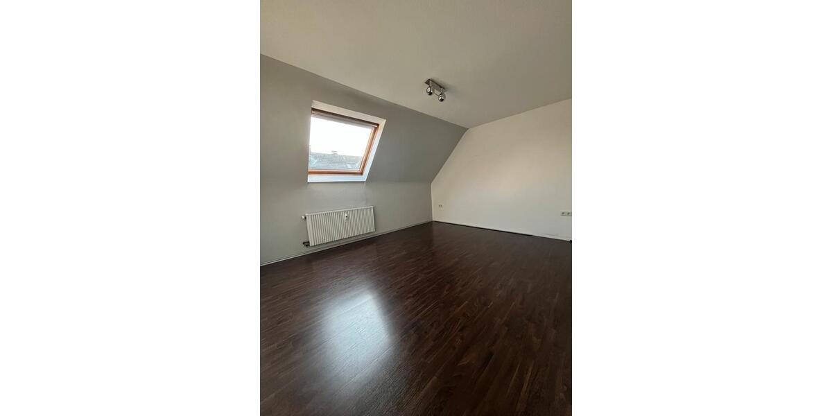 Dachgeschoßwohnung Hagen Hagen-Mitte - 5 Zimmer, 116 m&sup2;, 229.000&euro; | Angebot:27533521