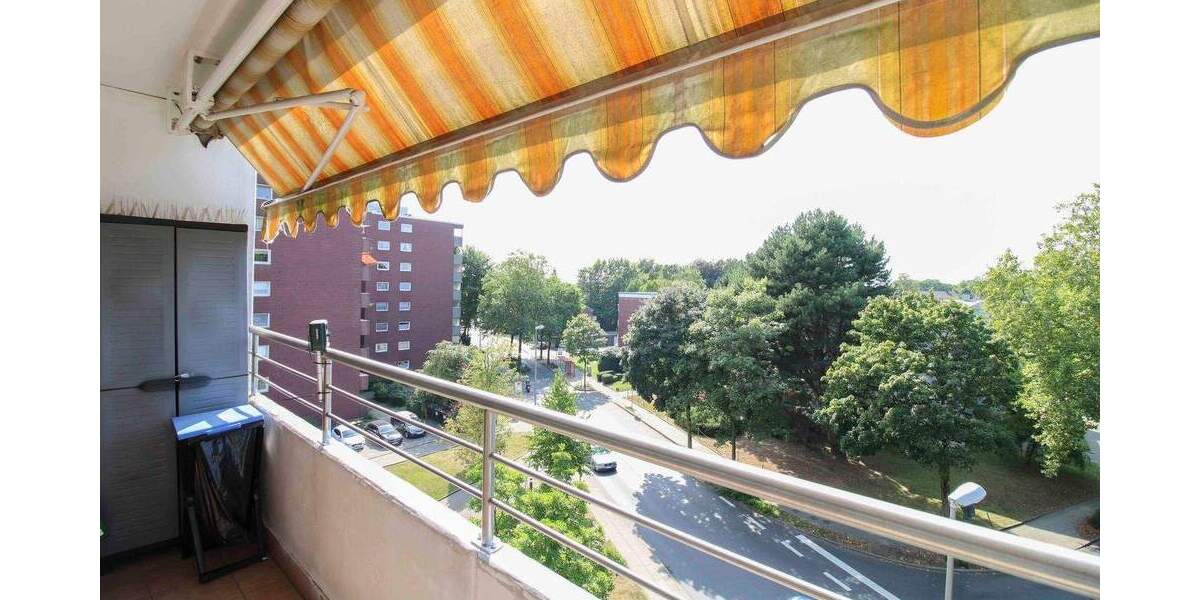 Komfortables Wohnen mit Freizeitfaktor: Balkon, Sauna & Pool 3 zimmer