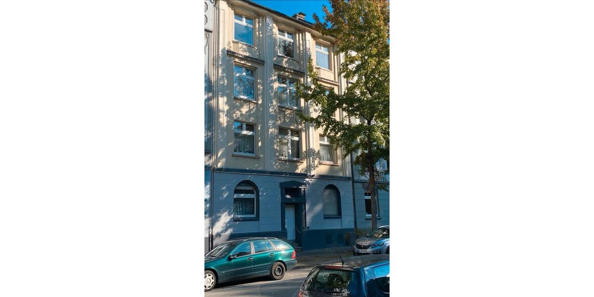 Charmante Altbauwohnung in guter Lage 4 zimmer