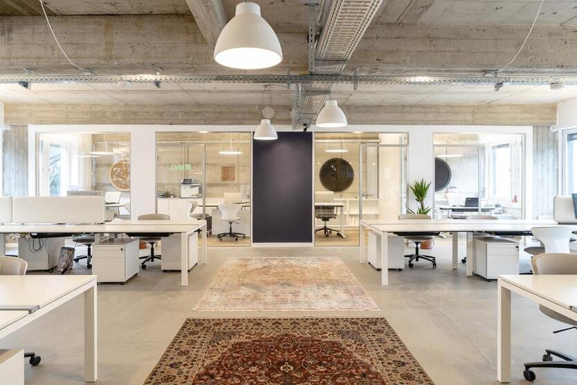 Büroräume und offene Arbeitsplätze in Coworking Space in Rüttenscheid - All-in-Miete