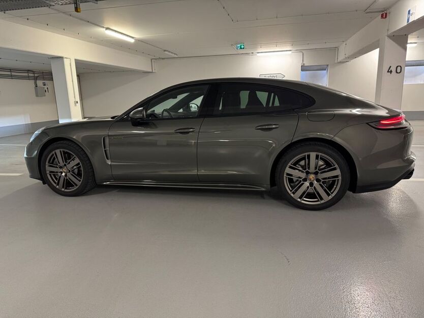 Porsche Panamera 67.000 km 75.900 € Bochum 44866