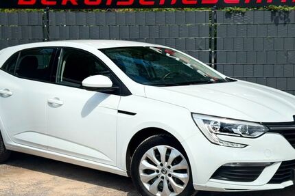 Renault Megane 88.000 km 8.299 &euro; Wuppertal 42285