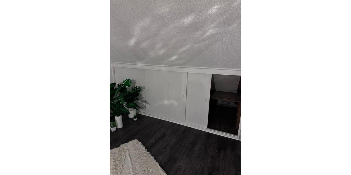 Dachgeschoßwohnung Herne Sodingen - 2.5 Zimmer, 55 m&sup2;, 470&euro; | Angebot:25632977