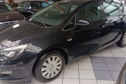 Opel Astra 228.000 km 2.990 &euro; Recklinghausen 45659