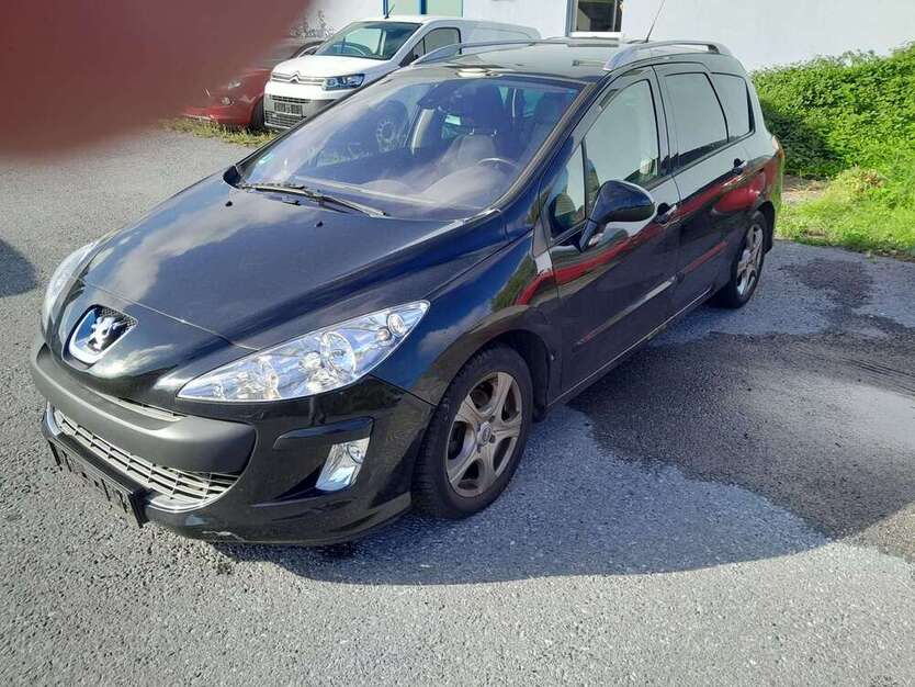 Peugeot 308 121.000 km 4.650 € Duisburg 47169
