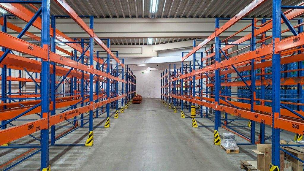 Produktionsgebäude mit Lager- und Büroflächen in bester Lage von Velbert zimmer