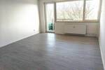 Komplett sanierte 2 Zimmer Wohnung mit Balkon in Gelsenkirchen zu vermieten