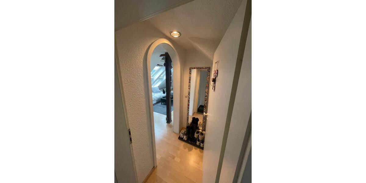 Dachgeschoßwohnung Hagen Hohenlimburg - 2 Zimmer, 60 m&sup2;, 450&euro; | Angebot:26104568