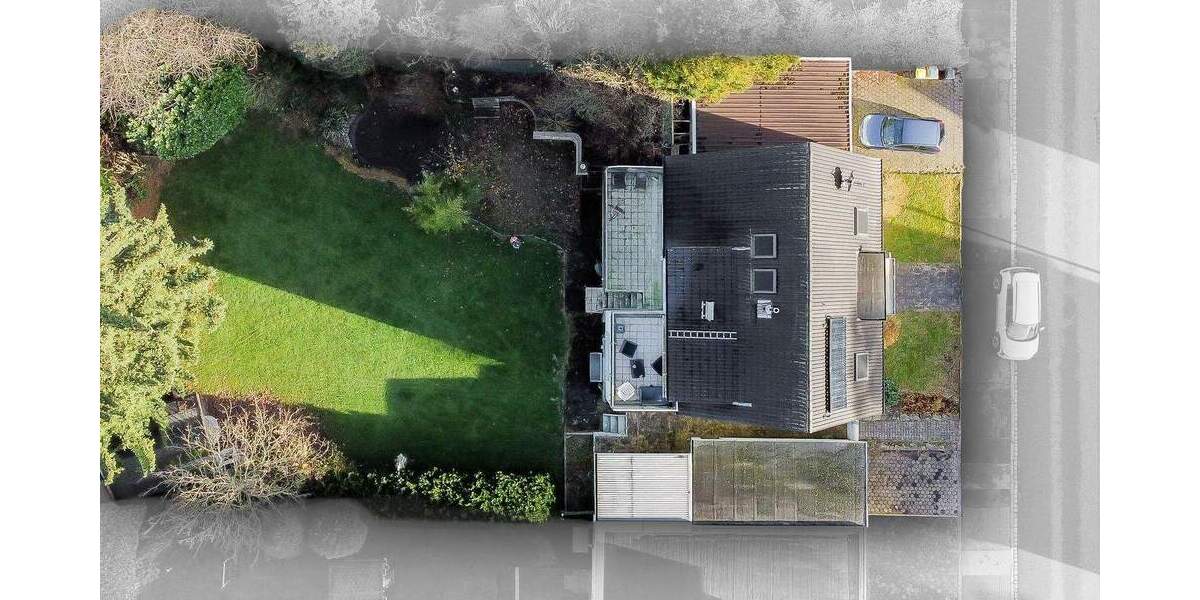 Ein- Zweifamilienhaus - Doppel- & Einzelgarage - Garten - FREIGEZOGEN 9 zimmer