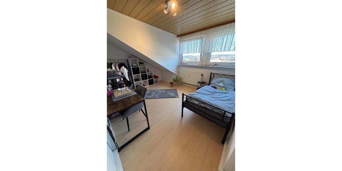 Dachgeschoßwohnung Wuppertal Arrenberg - 3 Zimmer, 68 m&sup2;, 510&euro; | Angebot:25280410