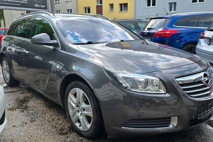 Opel Insignia 218.000 km 4.900 &euro; Essen 45144