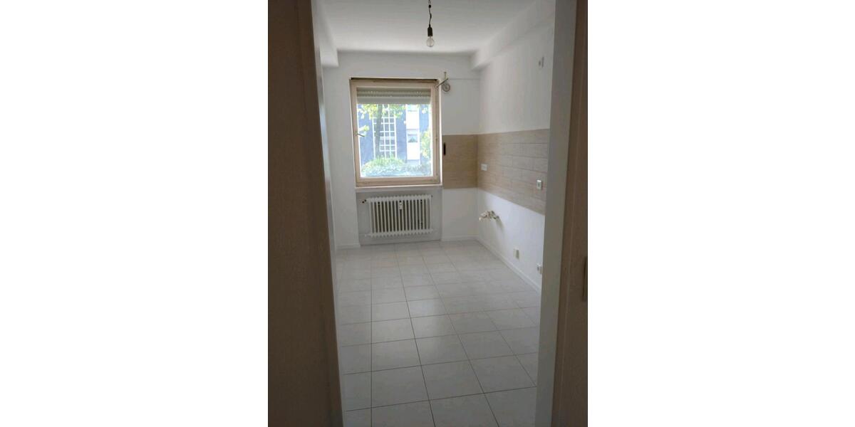 Etagenwohnung Wuppertal Gemarkung Nächstebreck - 2 Zimmer, 76 m&sup2;, 690&euro; | Angebot:26638398