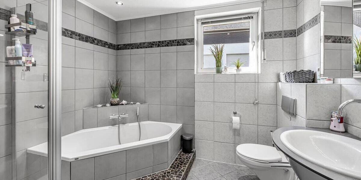 Etagenwohnung Gevelsberg - 4 Zimmer, 114 m&sup2;, 249.000&euro; | Angebot:26092602