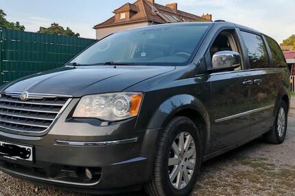 Chrysler Grand Voyager 180.000 km 7.700 € Duisburg 47166