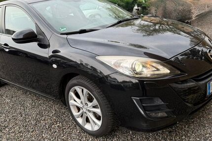 Mazda 3 103.000 km 6.400 &euro; Castrop-Rauxel 44575