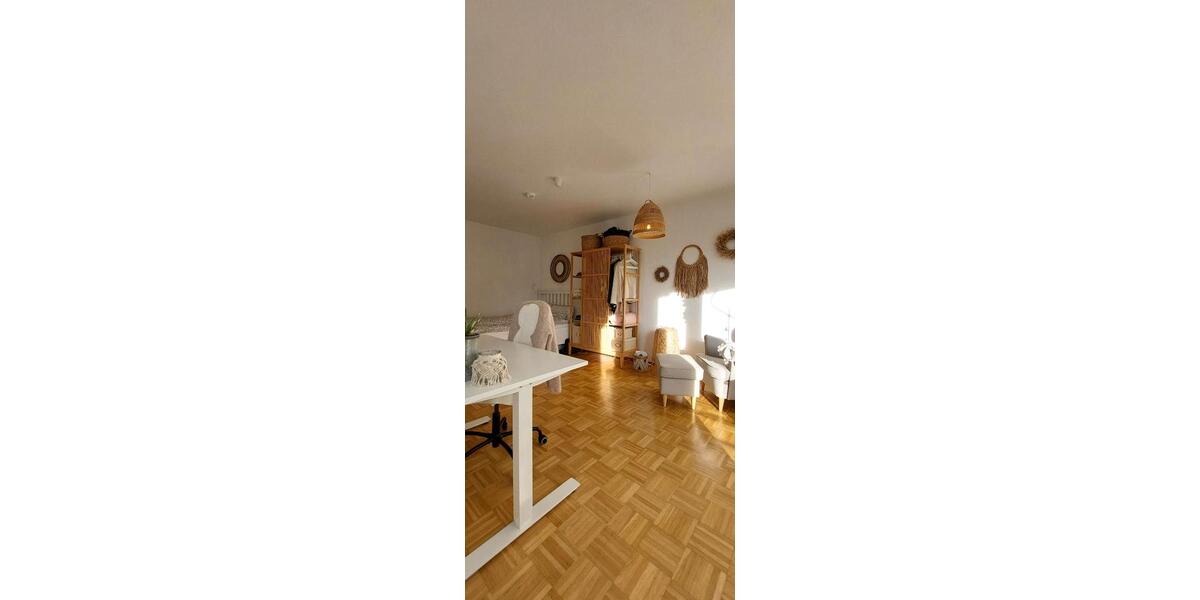 Charmantes, lichtdurchflutetes Appartement am Nützenberg 1 zimmer