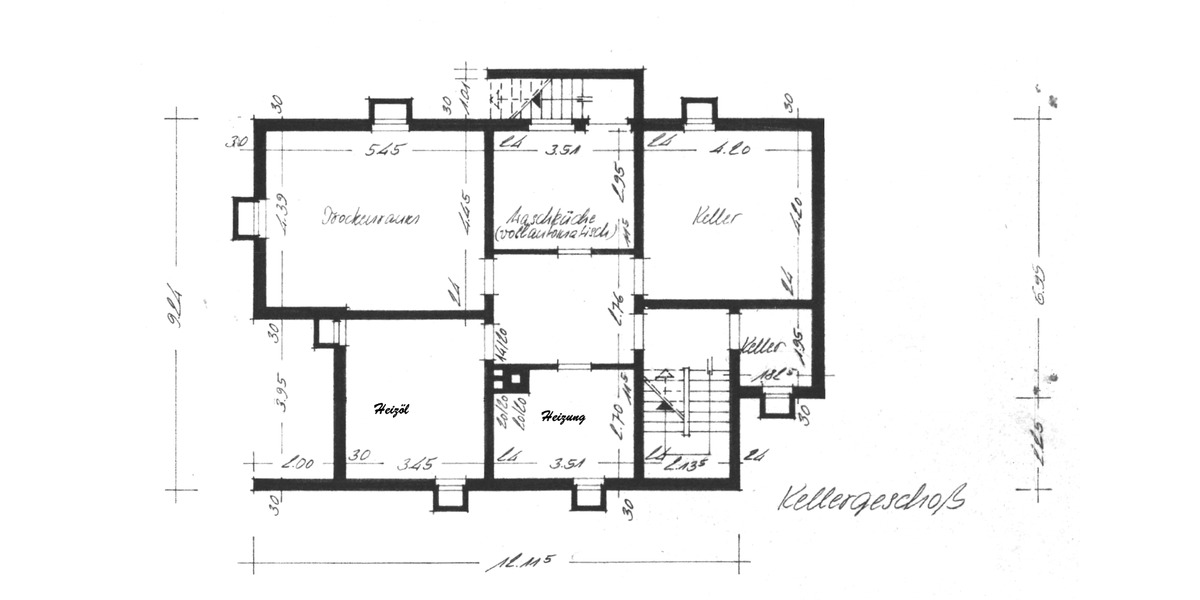 Wohnhaus mit aktuell zwei Wohnungen, einem Gästezimmer und Keller zimmer