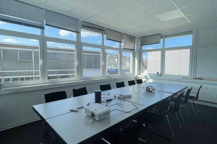 Moderne, repräsentative Büroflächen in Stadenlage!
