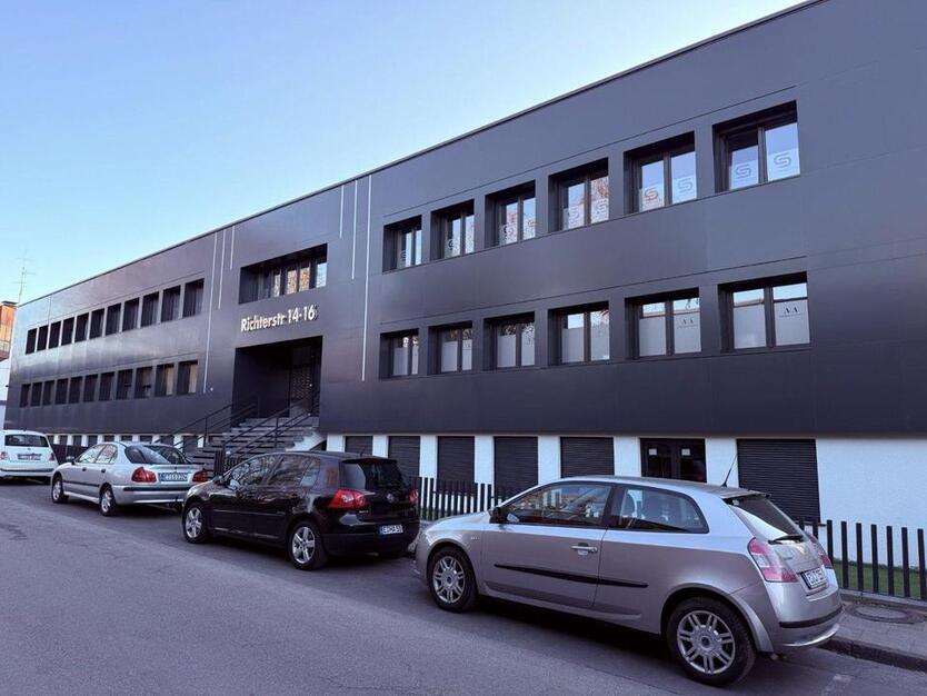Luxus-Büro mit Designermöbeln - 247 m² in Essen!