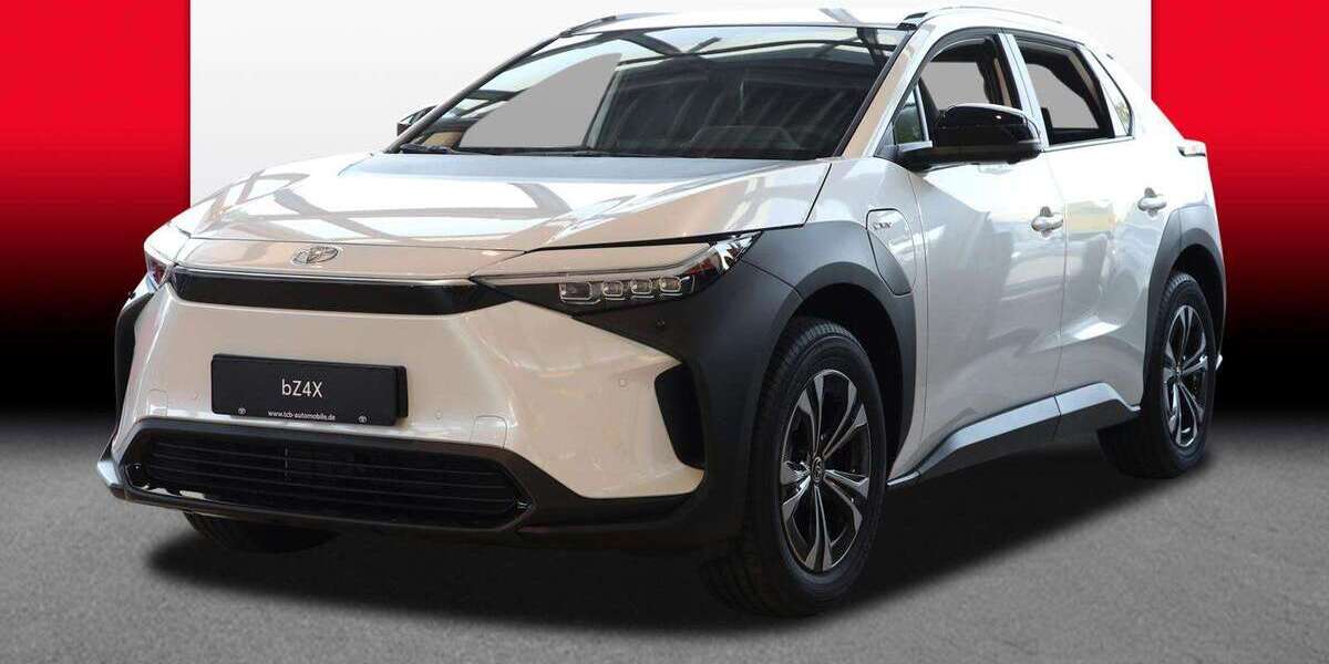 Toyota bZ4X 6.811 km 36.489 &euro; Recklinghausen 45659