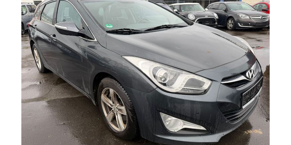 Hyundai i40 202.219 km 2.650 &euro; wuppertal 42285