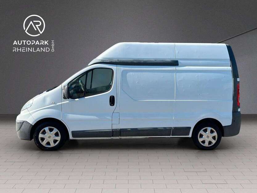 Renault Trafic 102.881 km 5.900 € Bochum 44866