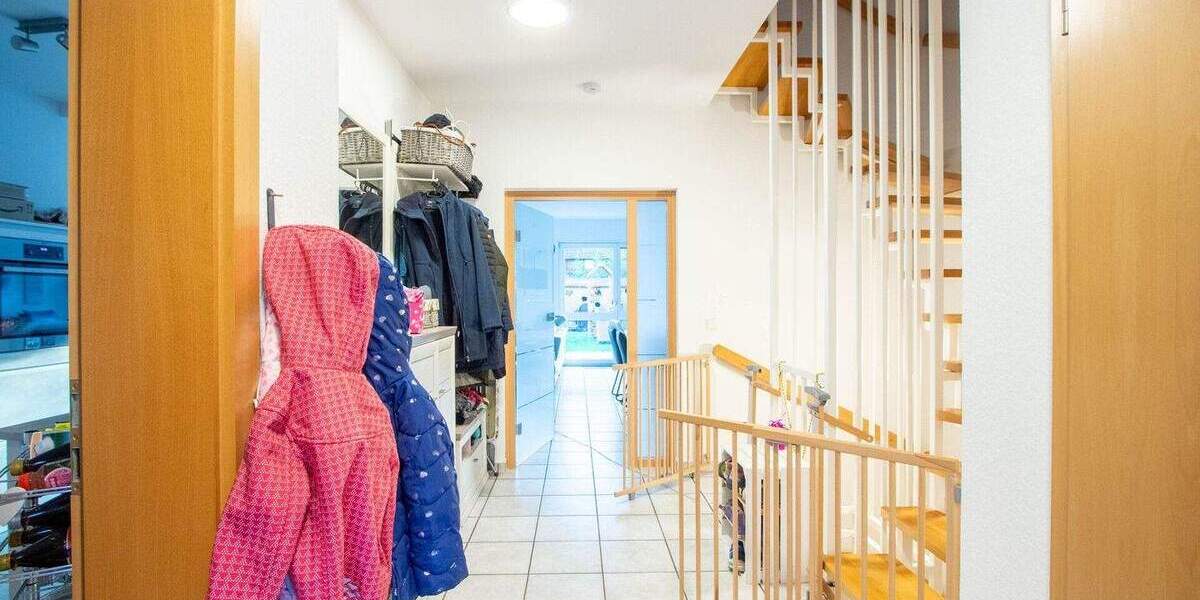 Reihenmittelhaus Bottrop Eigen - 4 Zimmer, 142 m&sup2;, 439.000&euro; | Angebot:25707079