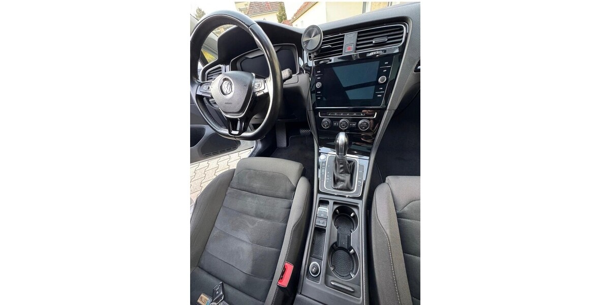 VW Golf VII Variant 230.000 km 12.400 &euro; Gelsenkirchen 45879