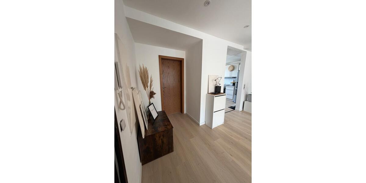 Dachgeschoßwohnung Dortmund Hombruch - 3.5 Zimmer, 150 m&sup2;, 1.800&euro; | Angebot:26665401