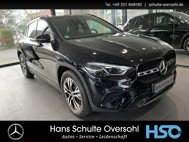 Mercedes-Benz GLA 200 8.000 km 44.790 € Essen 45257