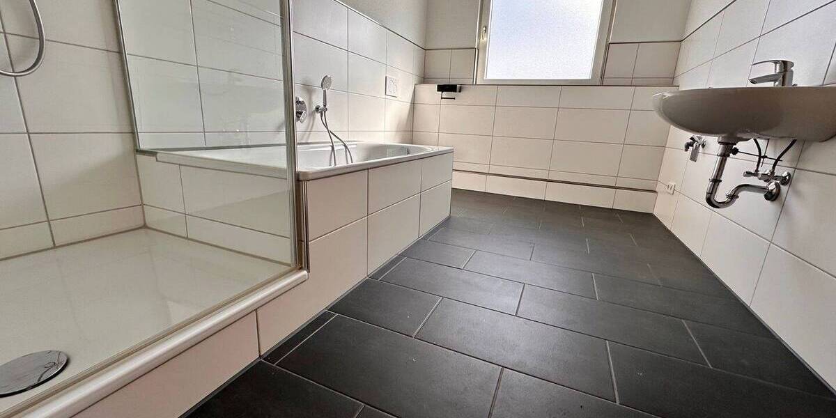 Etagenwohnung Herne Wanne - 3 Zimmer, 94 m&sup2;, 620&euro; | Angebot:25738544