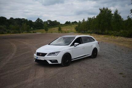 Seat Leon 139.000 km 13.900 &euro; Oberhausen 46149