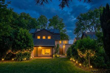 Romantisches Ein- bis Zweifamilienhaus in Märchenlage von Bottrop-Batenbrock 8 zimmer