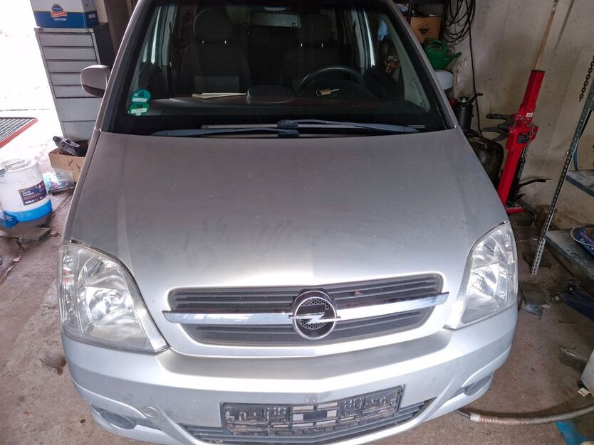 Opel Meriva 185.000 km 2.350 € Gelsenkirchen 45899