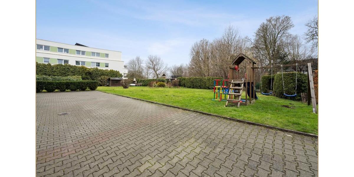 Großzügige 130qm Maisonette-Erdgeschosswohnung mit Garten, Terrasse, Balkon, Garage und Alarmanlage 4 zimmer