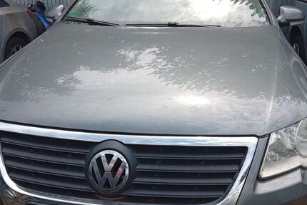 VW Passat 243.230 km 700 &euro; Essen 45326