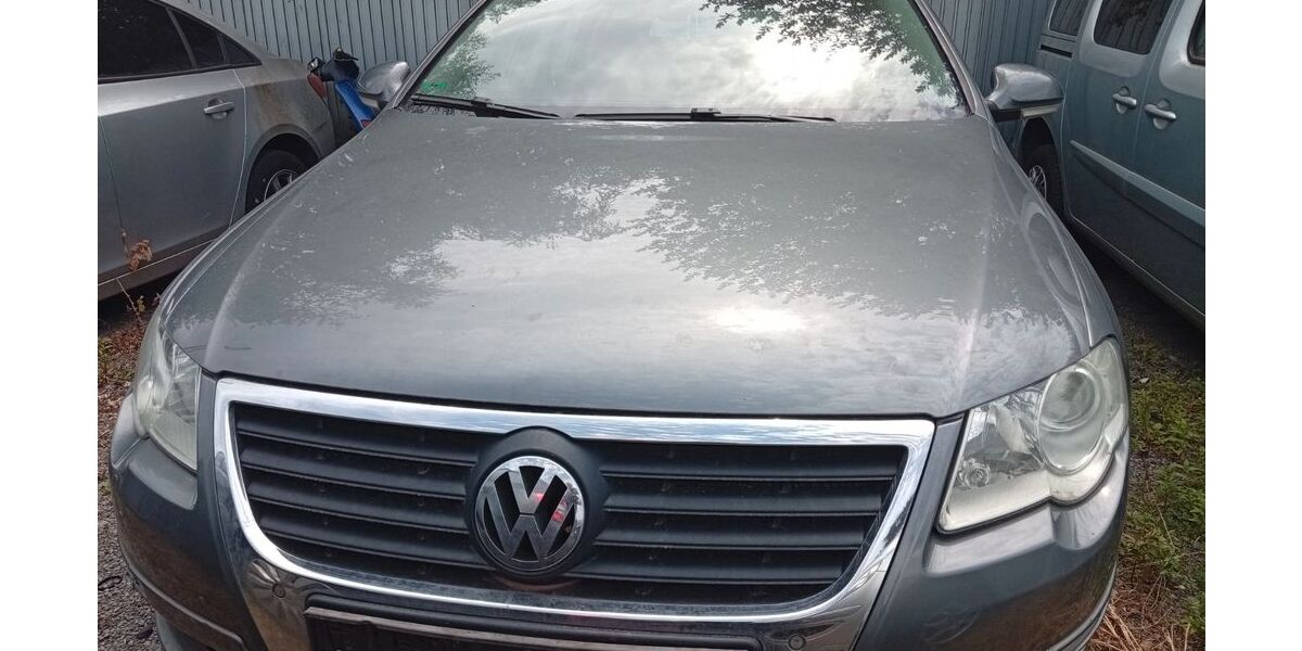 VW Passat 243.230 km 700 &euro; Essen 45326