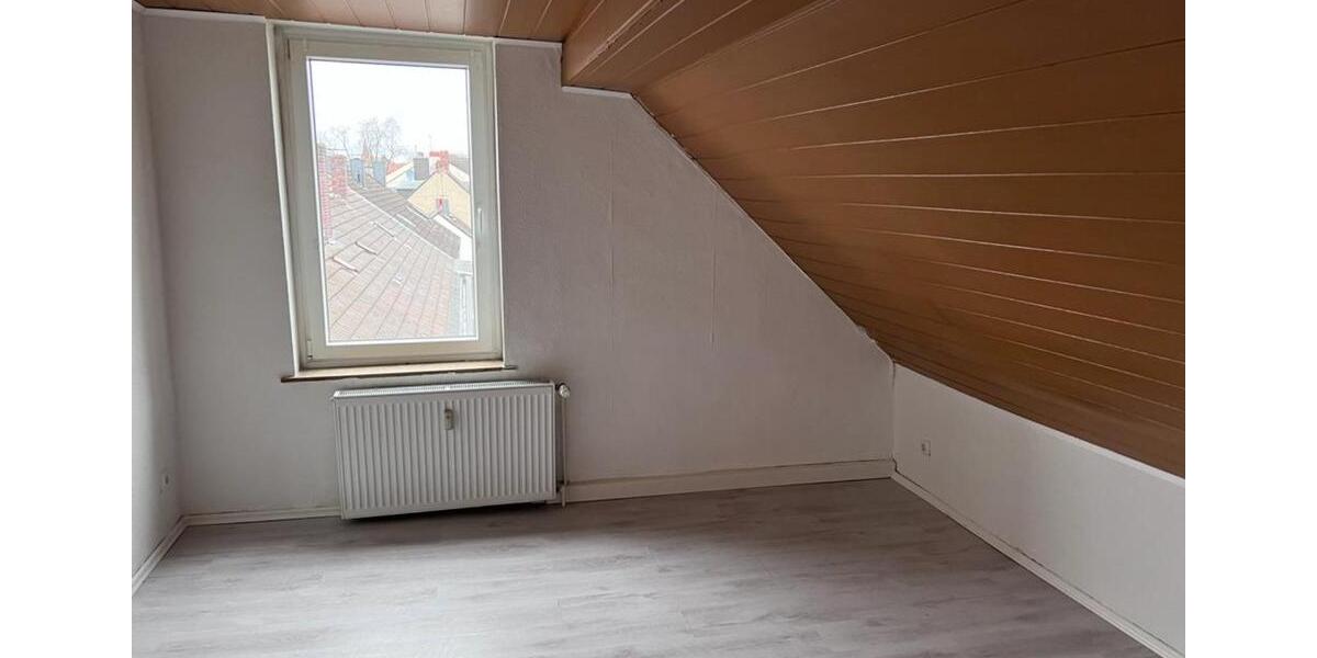 Dachgeschoßwohnung Herne Wanne-Bickern - 5 Zimmer, 92 m&sup2;, 500&euro; | Angebot:25638743