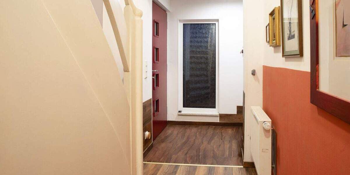 Mehrfamilienhaus, Wohnhaus Bottrop Eigen - 8 Zimmer, 162 m&sup2;, 638.000&euro; | Angebot:24566966