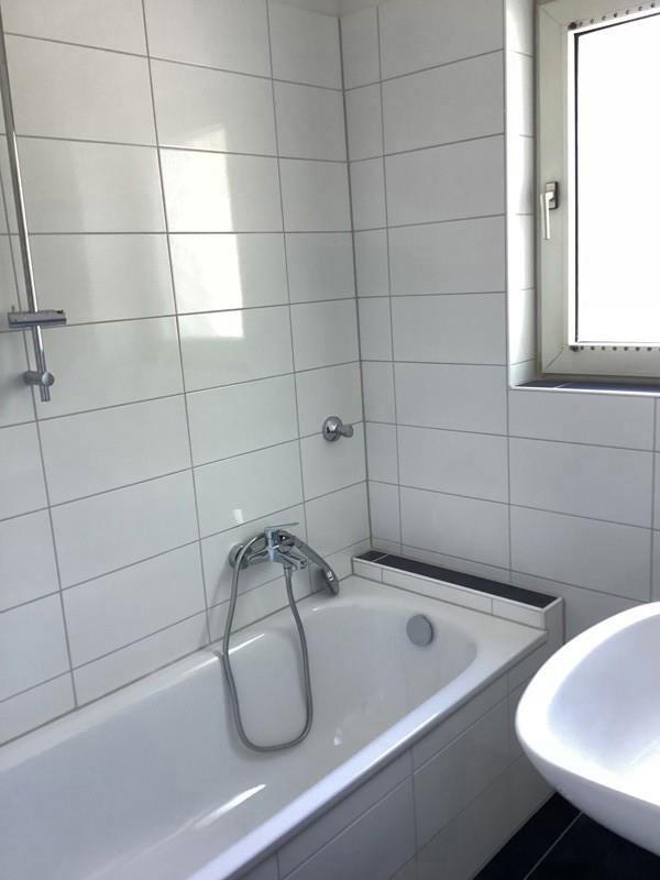 Helle 3 Zimmerwohnung mit Balkon im Hochparterre zimmer