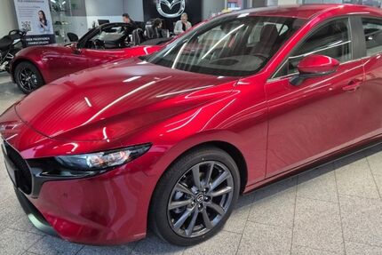 Mazda 3 1.022 km 27.000 &euro; Datteln 45711