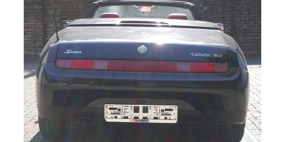 Alfa Romeo Spider 128.000 km 4.390 &euro; Herne 44623