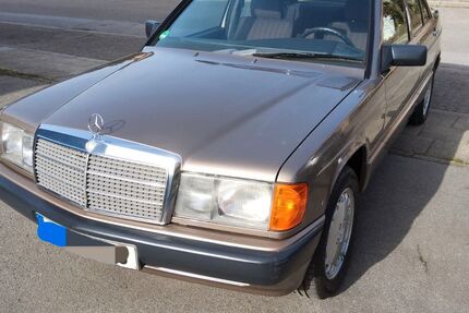 Mercedes-Benz 190 49.280 km 6.300 &euro; Essen 45259