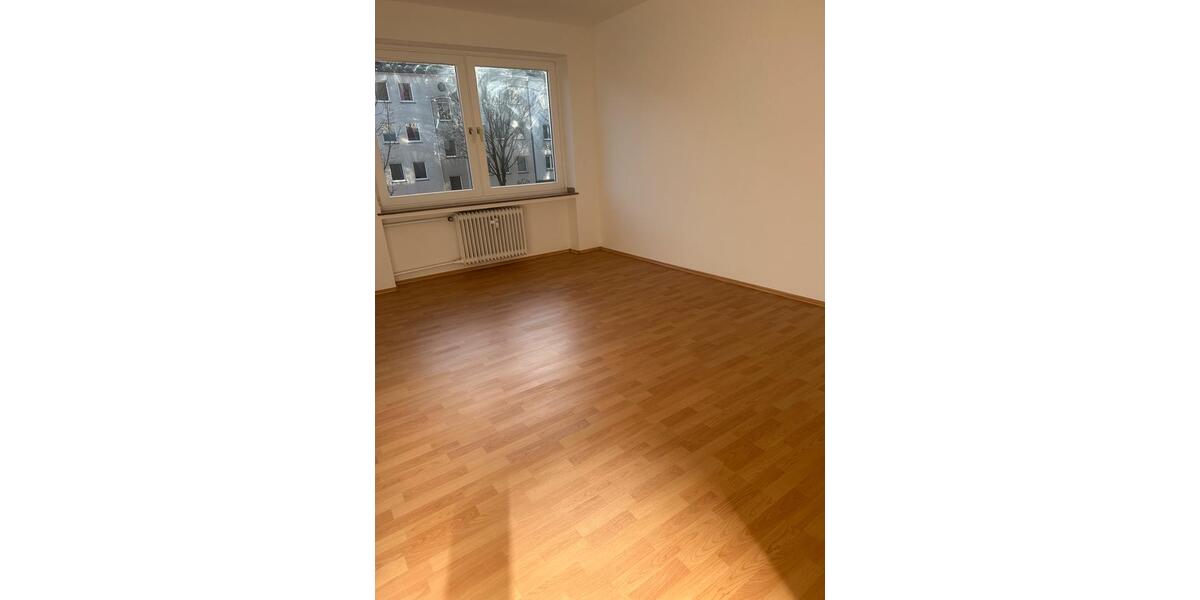 Etagenwohnung Dortmund Gartenstadt - 3 Zimmer, 82 m&sup2;, 999&euro; | Angebot:25719981